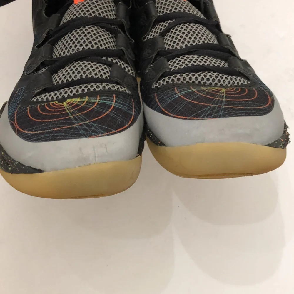 AIR JORDAN 28 CHRISTMAS BASKETBALL SNEAKERS MENS SIZE 9.5 - Picture 9 of 16